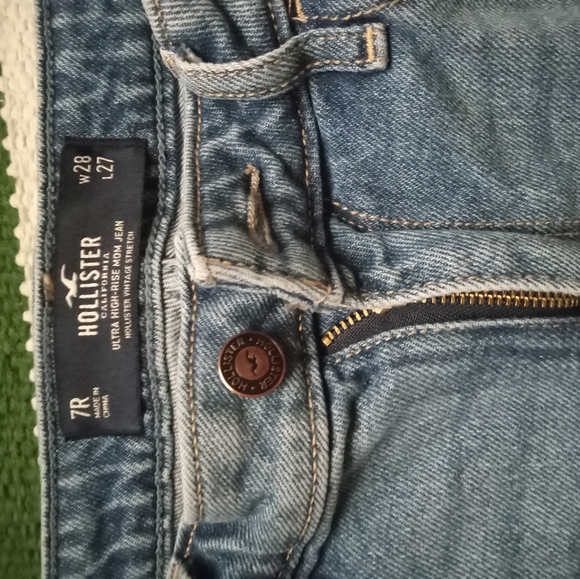 Hollister patchwork jean - Picture 3 of 3